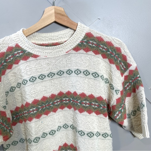 Vintage Women’s Knit Striped Sweater Size Medium - Picture 4 of 7